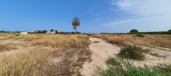  Land in Alicante, Spain No. 152799 9