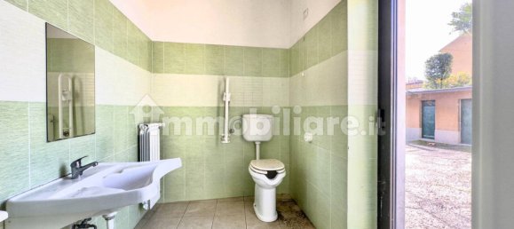 5-Zimmer Gewerbliche Immobilie in Busto Arsizio, Italy, Nr. 112054 7