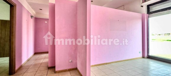 5-Zimmer Gewerbliche Immobilie in Busto Arsizio, Italy, Nr. 112054 13