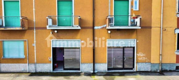 5-Zimmer Gewerbliche Immobilie in Busto Arsizio, Italy, Nr. 112054 10