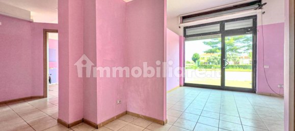 5-Zimmer Gewerbliche Immobilie in Busto Arsizio, Italy, Nr. 112054 14