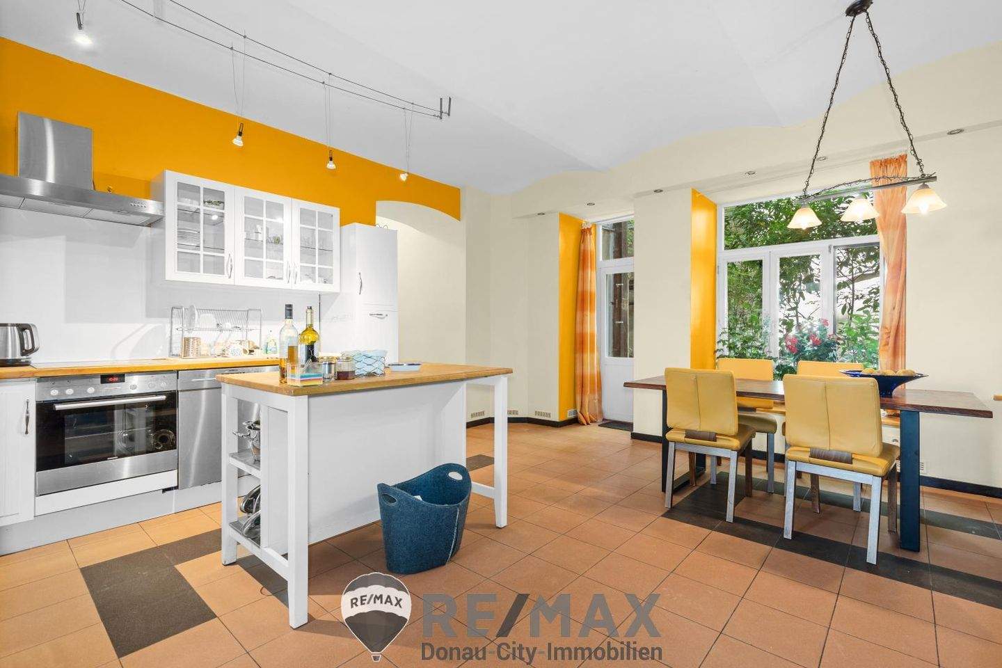 Apartamento de 4 habitaciónes en Wieden, Austria No. 213879