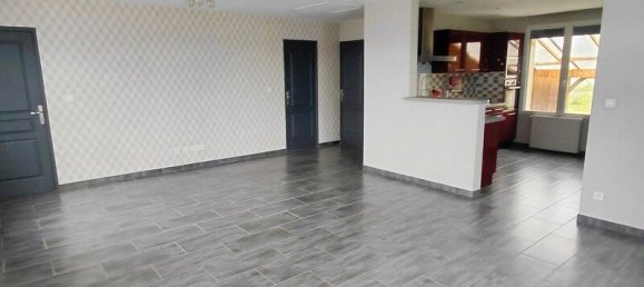 Casa T3 em Saint-Florentin, France N.º 358422 2