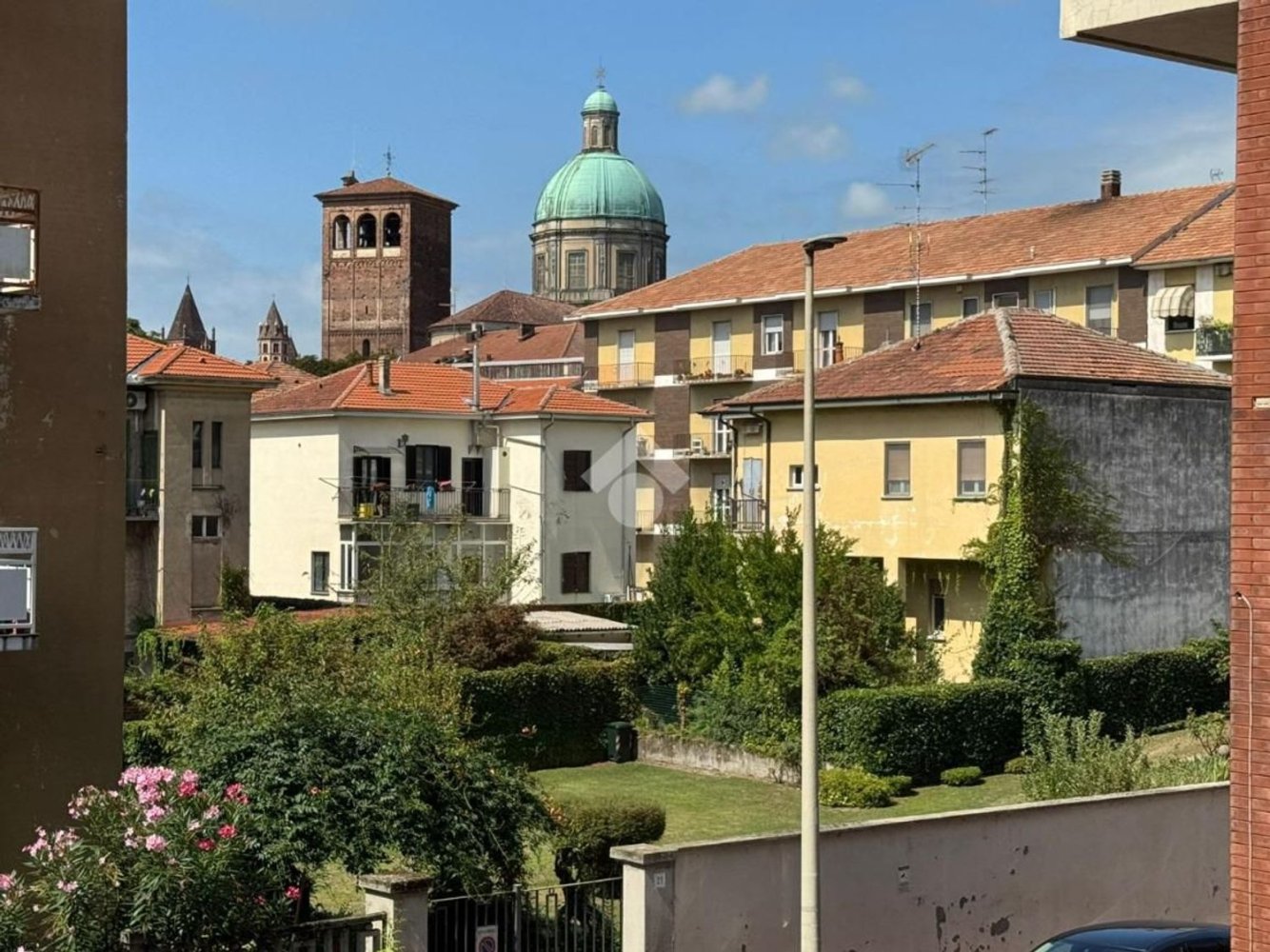 Квартира с 4 комнатами в Верчелли, Италия № 266986