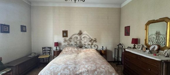 Квартира с 4 комнатами в Верчелли, Италия № 266986 36