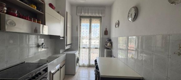 Квартира с 4 комнатами в Верчелли, Италия № 266986 18