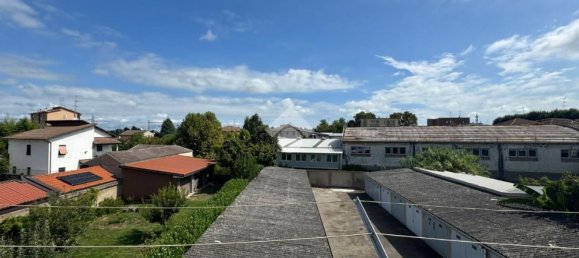 Квартира с 4 комнатами в Верчелли, Италия № 266986 39