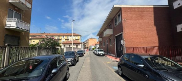 Квартира с 4 комнатами в Верчелли, Италия № 266986 3