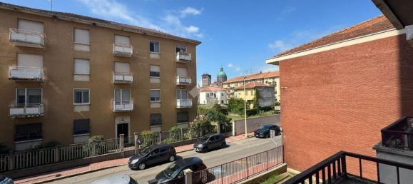 Квартира с 4 комнатами в Верчелли, Италия № 266986 20