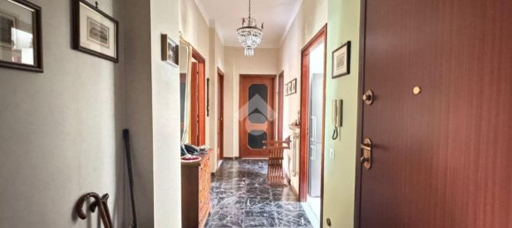 Квартира с 4 комнатами в Верчелли, Италия № 266986 47