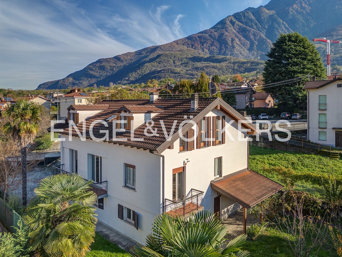 4 chambres Maison à Colico, Italy No. 64742