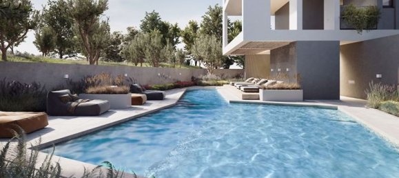 3 bedrooms Apartment in Limassol, Cyprus No. 17948 2