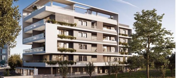 3 bedrooms Apartment in Limassol, Cyprus No. 17948 4