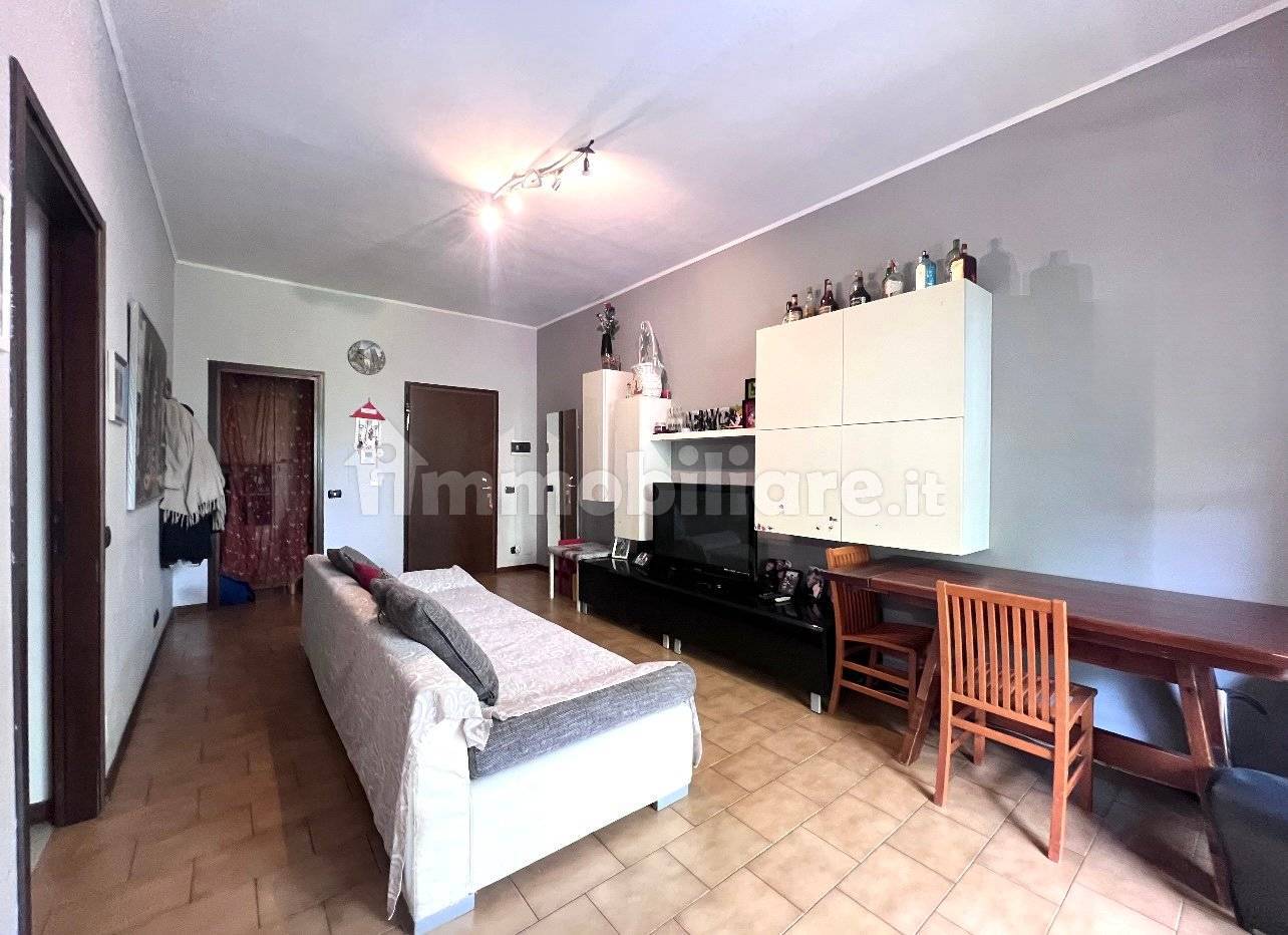 2 bedrooms Apartment in Garbagnate Milanese, Italy No. 341841