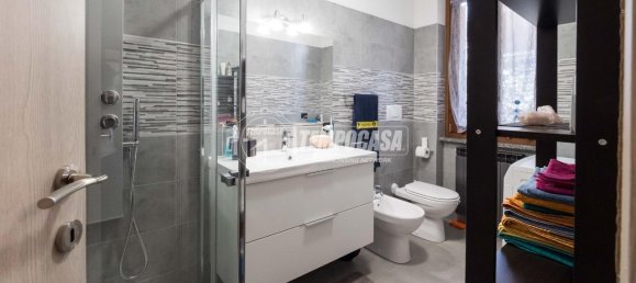 3 rooms Apartment in Misinto, Italy No. 42280 12