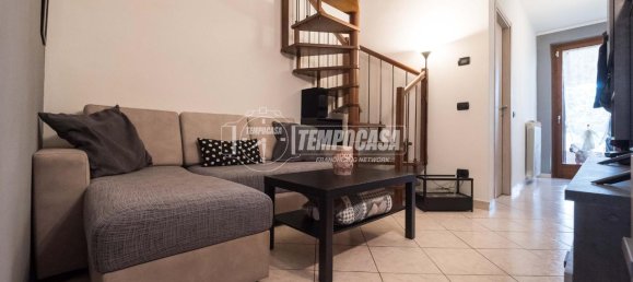 3 rooms Apartment in Misinto, Italy No. 42280 9