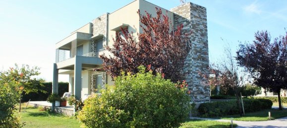 3 غرف نوم عقار تجاري في Thermi, Greece رقم 5997 2