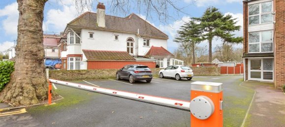 2 Schlafzimmer Wohnung in Wanstead, United Kingdom, Nr. 4099 6