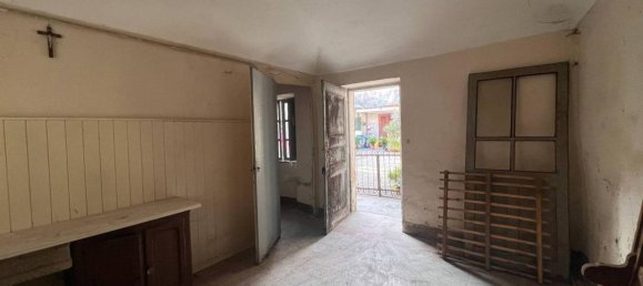 6 rooms House in Oglianico, Italy No. 122815 9