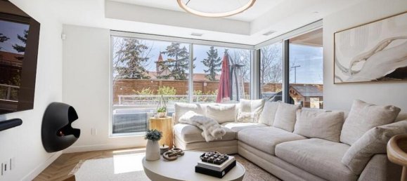 4 bedrooms House in Alberta, Canada No. 1234 6