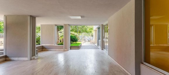 3 Schlafzimmer Wohnung in Milan, Italy, Nr. 357909 26