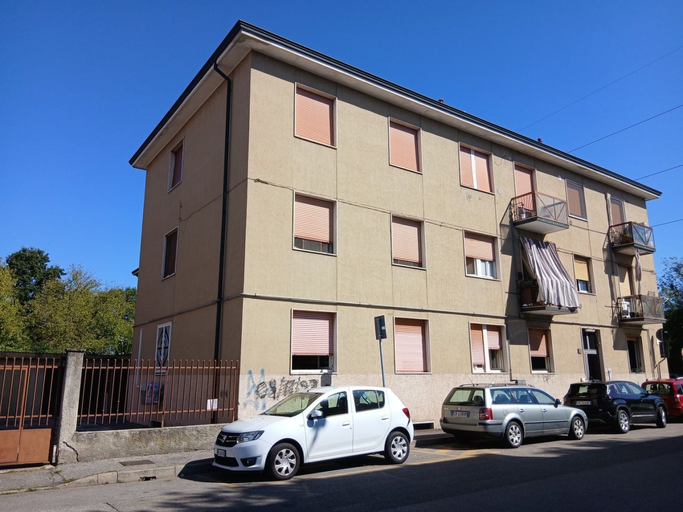 3غرفة شقة في Pioltello, Italy رقم 330393