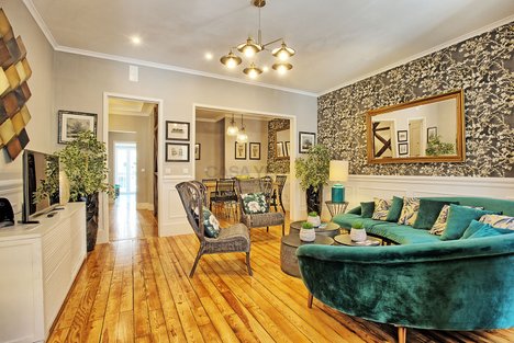 5 bedrooms Duplex in Lisbon, Portugal No. 12112