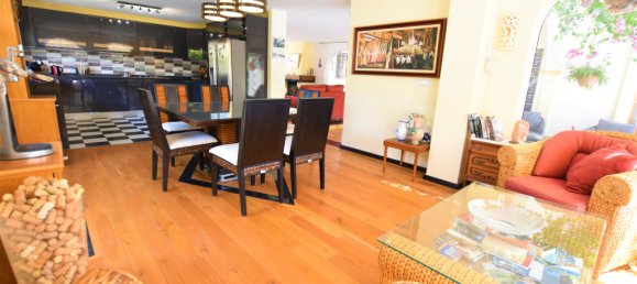 3 bedrooms Villa in Torrevieja, Spain No. 8585 8