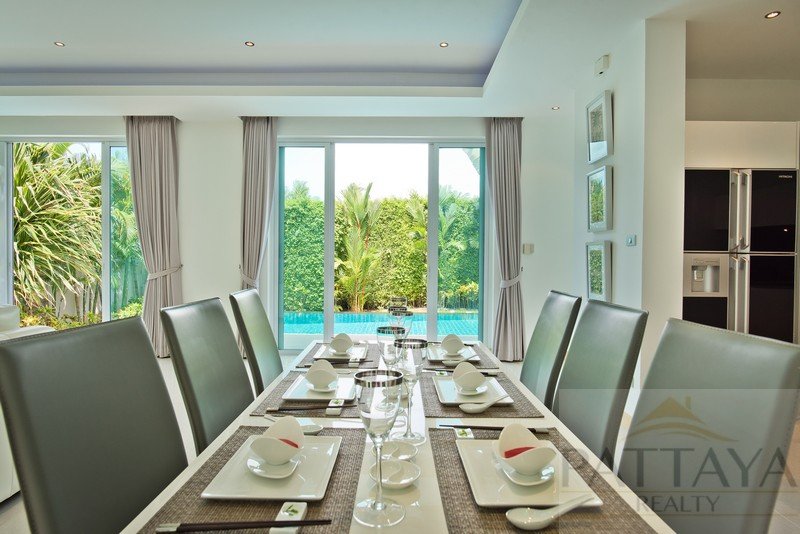 3 bedrooms Cafe / restaurant in Pattaya, Thailand No. 960