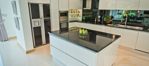 3 bedrooms Cafe / restaurant in Pattaya, Thailand No. 960 19