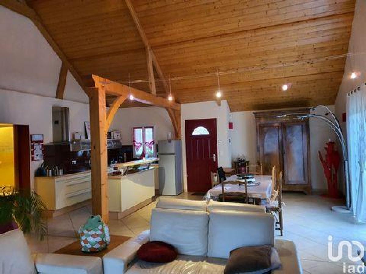 3 bedrooms House in Bagneux, France No. 30399