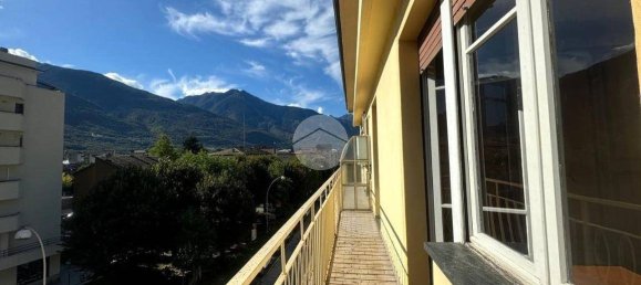Apartamento de 2 dormitorios en Sondrio, Italy No. 217804 7