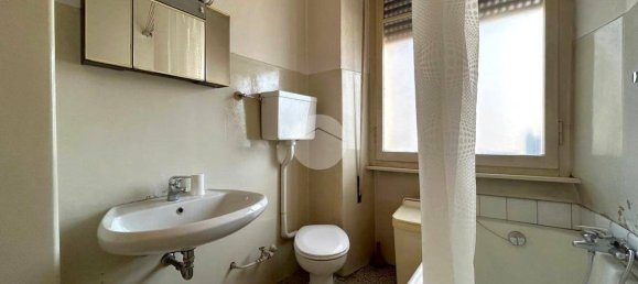 Apartamento de 2 dormitorios en Sondrio, Italy No. 217804 16