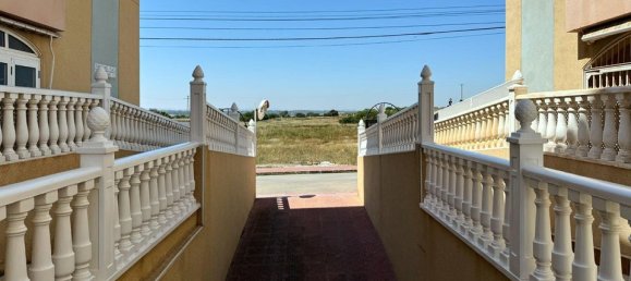 2 chambres Appartement à Torrevieja, Spain No. 181819 21