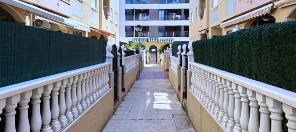 2 chambres Appartement à Torrevieja, Spain No. 181819 18