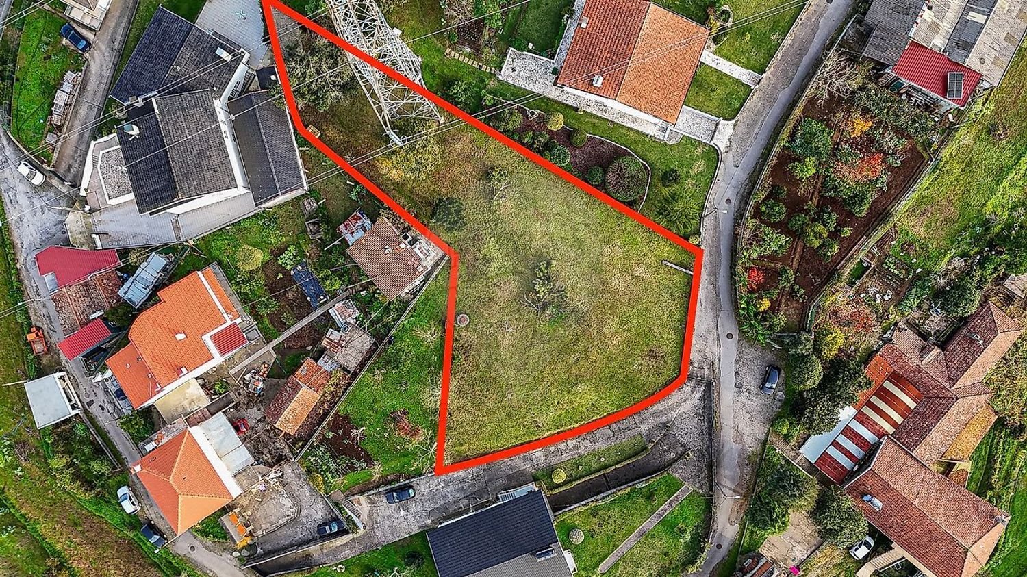 Grundstück in Santa Maria da Feira, Portugal 1250m², Nr. 91161