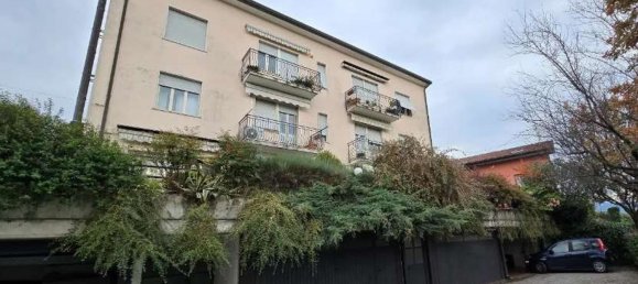 Apartamento de 3 divisões em Como, Italy N.º 8375 3