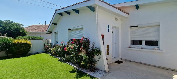 3 bedrooms House in Biscarrosse, France No. 278115 3