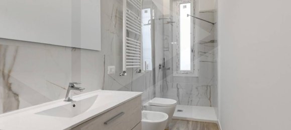 3 rooms Apartment in Sesto San Giovanni, Italy No. 32786 3