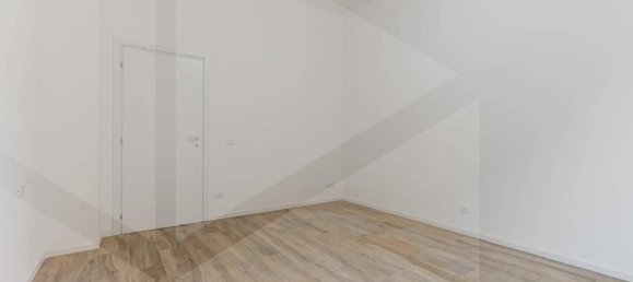 3 rooms Apartment in Sesto San Giovanni, Italy No. 32786 13