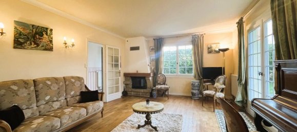 6 bedrooms House in Gouesnach, France No. 195534 13