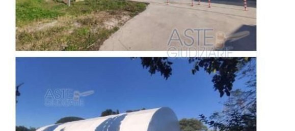 491m² Commercial property in Genzano di Roma, Italy No. 260928 2