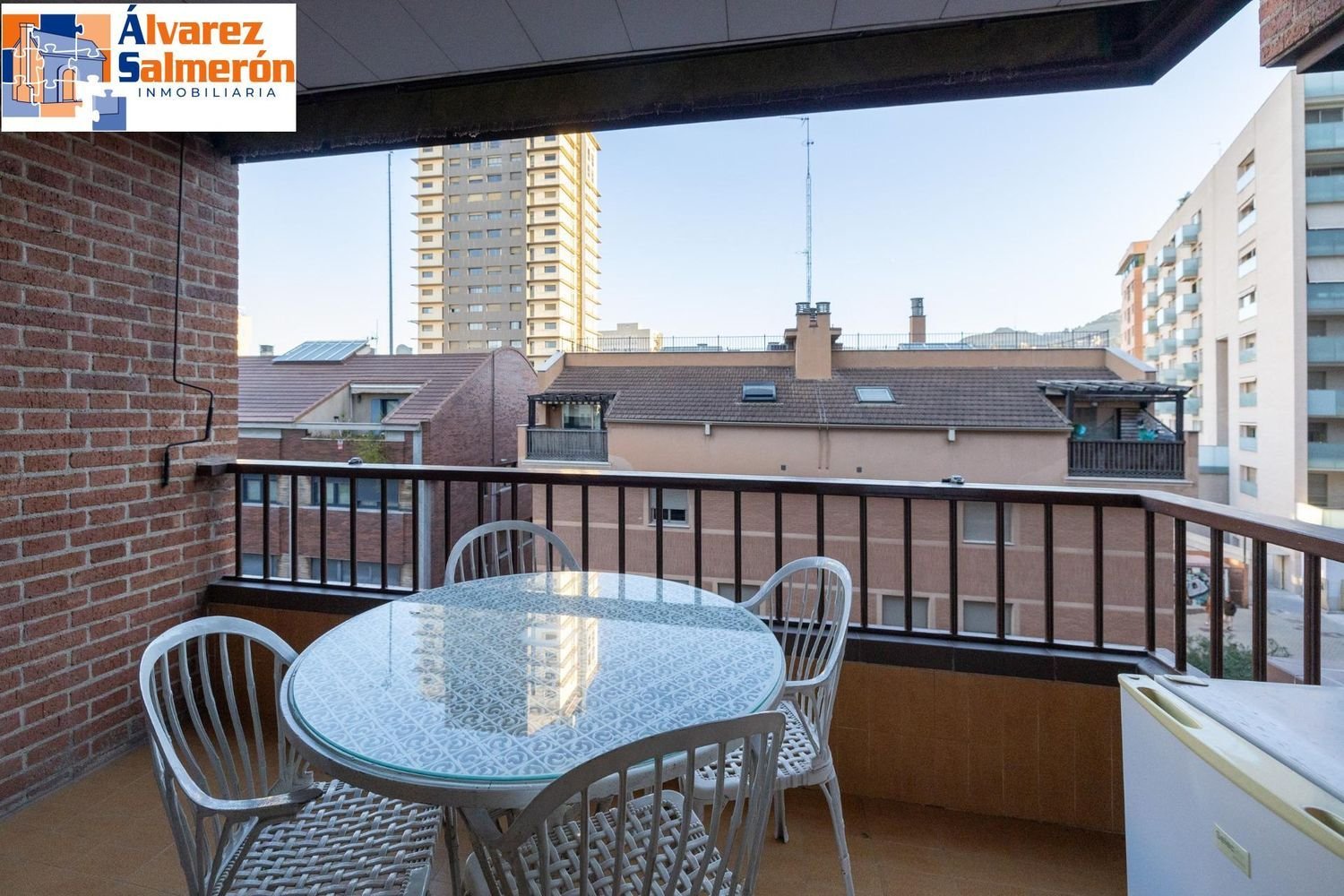 Квартира с 4 спальнями в Гранада, Испания № 20056