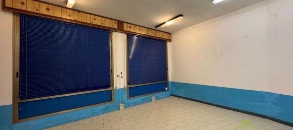 55m² Commercial property in Dolo, Italy No. 283044 4