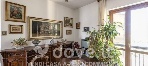 3 Schlafzimmer Wohnung in Novara, Italy, Nr. 302134 24