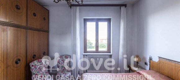 3 Schlafzimmer Wohnung in Novara, Italy, Nr. 302134 6