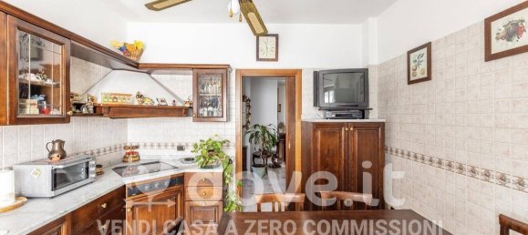 3 Schlafzimmer Wohnung in Novara, Italy, Nr. 302134 31