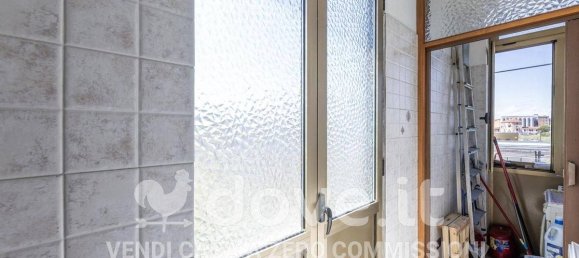 3 Schlafzimmer Wohnung in Novara, Italy, Nr. 302134 10