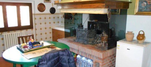 Casa de 3 habitaciónes en Castelfranco Piandiscò, Italy No. 235930 4