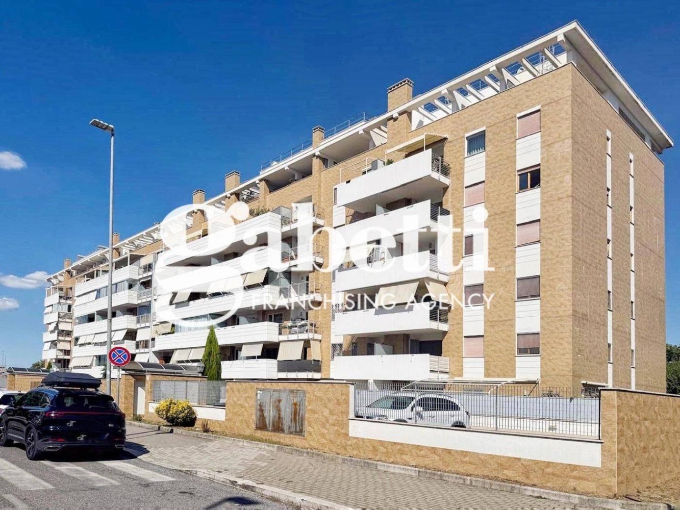 2 bedrooms Apartment in Rome, Italy No. 388824